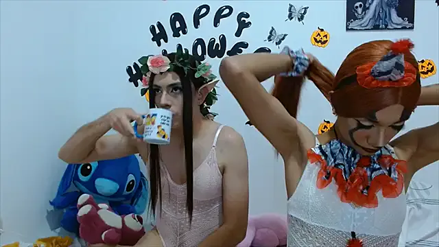 PinkLuna_LolaBloom from StripChat is Freechat