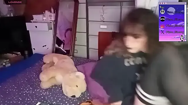 piou-sissy from StripChat is Freechat