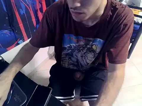 piterpenisrael from StripChat is Freechat