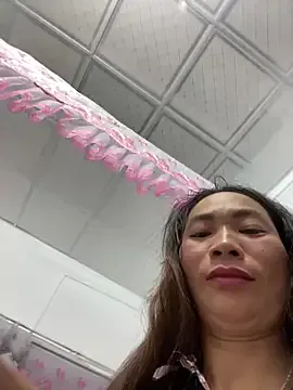 Pitty_mymi from StripChat