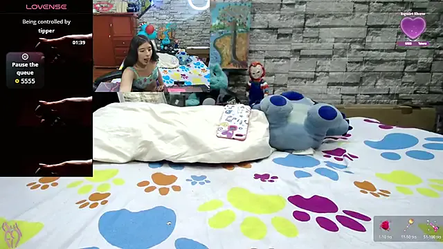 Girls: try live performances with matured performers, from dancing to quirks, in a variety of beautiful sex cams.