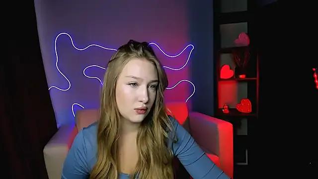 playful_sophie from StripChat is Freechat