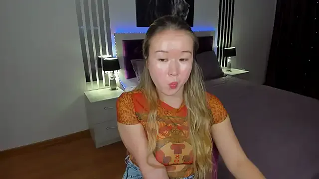 Girls: try live performances with matured performers, from dancing to quirks, in a variety of beautiful sex cams.