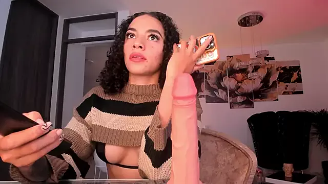 Girls: try live performances with matured performers, from dancing to quirks, in a variety of beautiful sex cams.