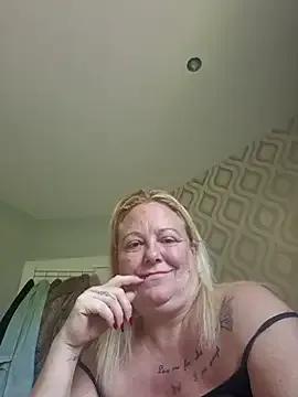 prettysexy2711 from StripChat is Freechat