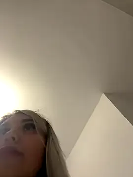 Princess-Jasmine07 from StripChat is Freechat