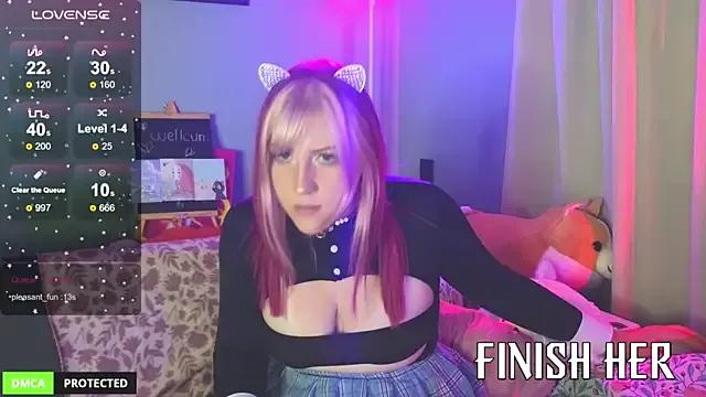 princess_sofiee from StripChat is Freechat