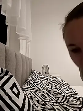 Princessa99 from StripChat is Freechat