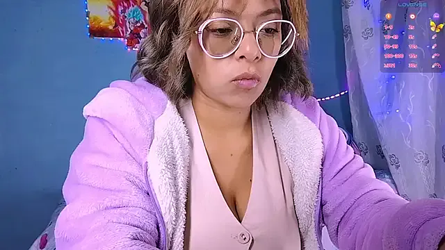 PrincessVenus23 from StripChat is Freechat