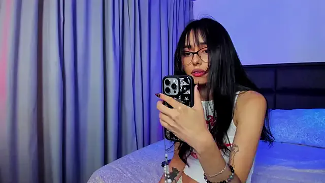 Girls: try live performances with matured performers, from dancing to quirks, in a variety of beautiful sex cams.