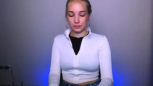 Queen_ofLove from StripChat