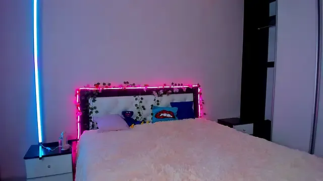 Quietdaisy from StripChat is Freechat