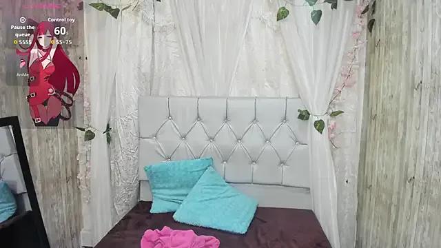 Girls: try live performances with matured performers, from dancing to quirks, in a variety of beautiful sex cams.