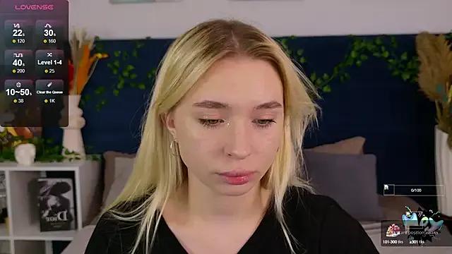 RachelColon from StripChat is Freechat