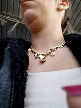 rachellboom from StripChat is Freechat