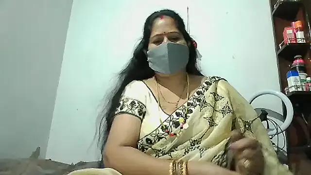 Rani_Darling_99 from StripChat is Freechat