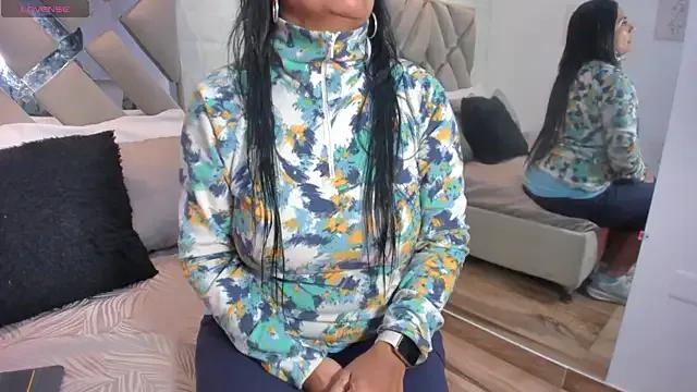 raquell_moore from StripChat is Freechat