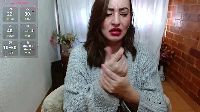 Girls: try live performances with matured performers, from dancing to quirks, in a variety of beautiful sex cams.