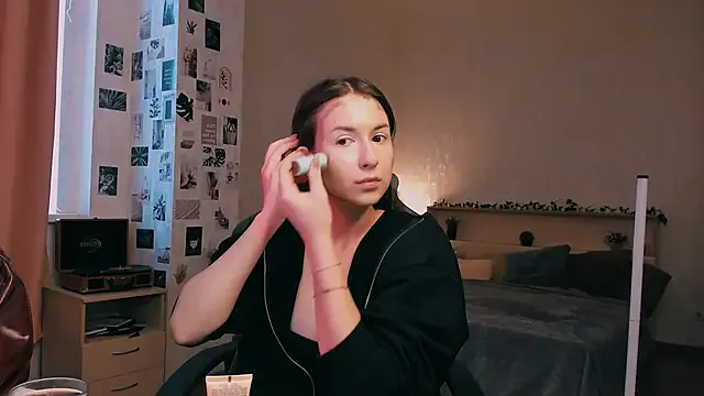 raviolly046 from StripChat is Freechat