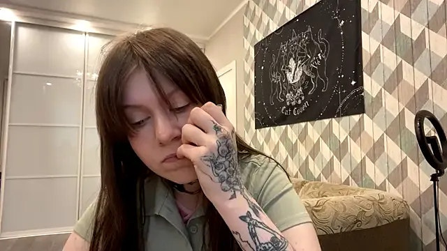 RebelKitsune from StripChat is Freechat