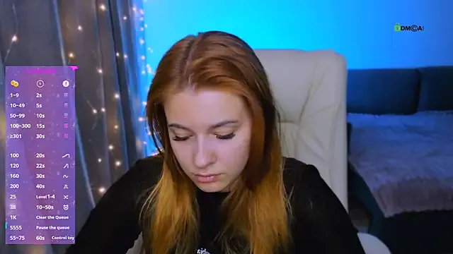 red__dizzy from StripChat is Freechat