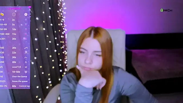 red__dizzy from StripChat is Freechat