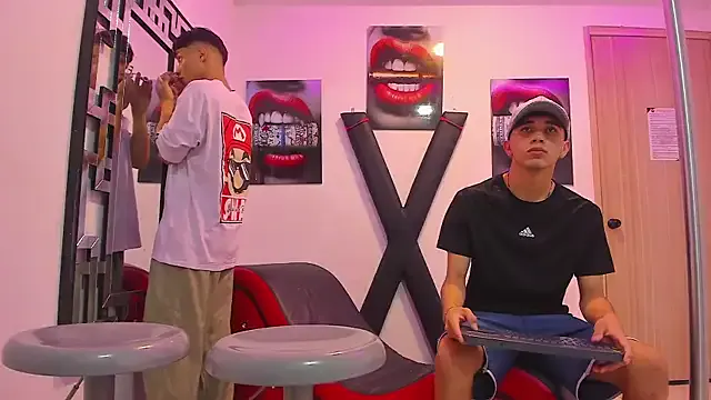 Girls: try live performances with matured performers, from dancing to quirks, in a variety of beautiful sex cams.