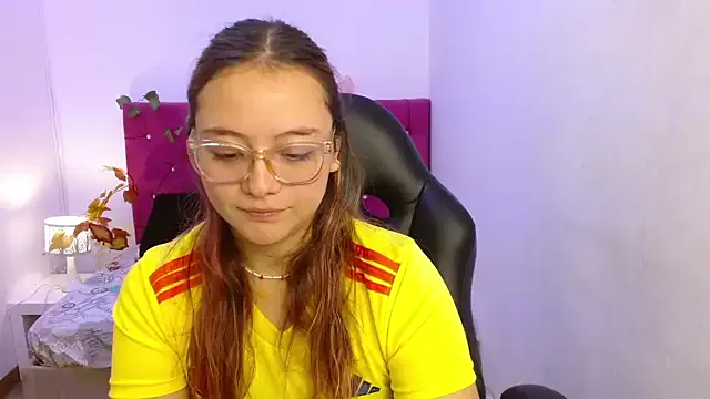 Girls: try live performances with matured performers, from dancing to quirks, in a variety of beautiful sex cams.