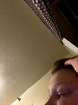 redbaby29 from StripChat is Freechat