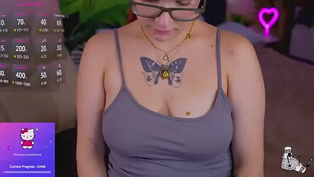 Girls: try live performances with matured performers, from dancing to quirks, in a variety of beautiful sex cams.