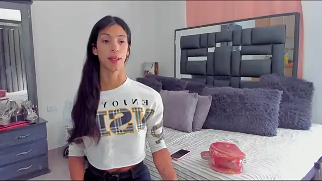 REINA_ADAHARA from StripChat