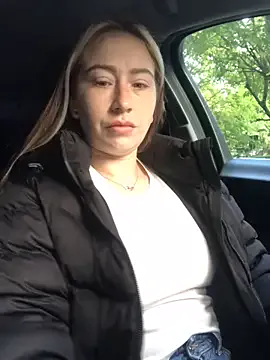 Reina_Cummings from StripChat