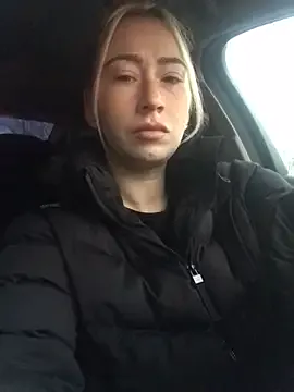 Reina_Cummings from StripChat