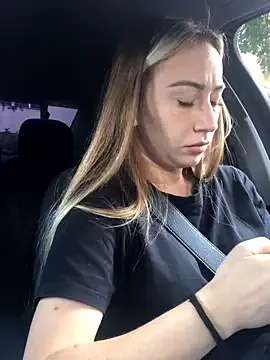 Reina_Cummings from StripChat