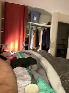 Reinacatchile from StripChat