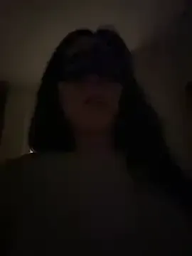 Reinacatchile from StripChat