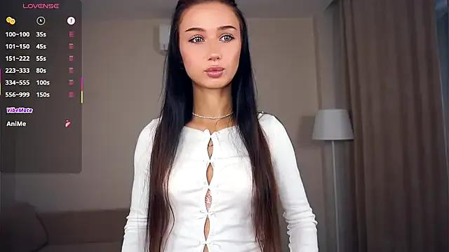 RendaBaatz from StripChat is Freechat