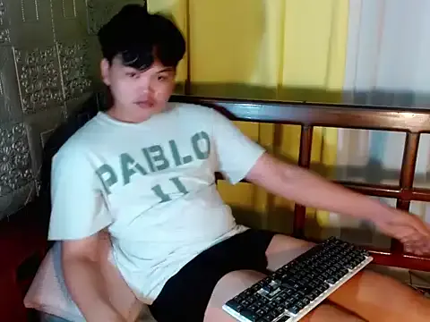 Reynelcock from StripChat