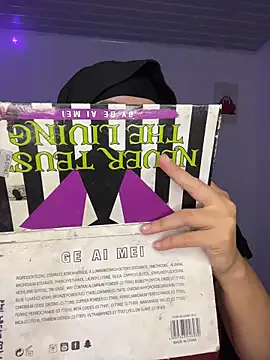 rhizanthella_ from StripChat is Freechat