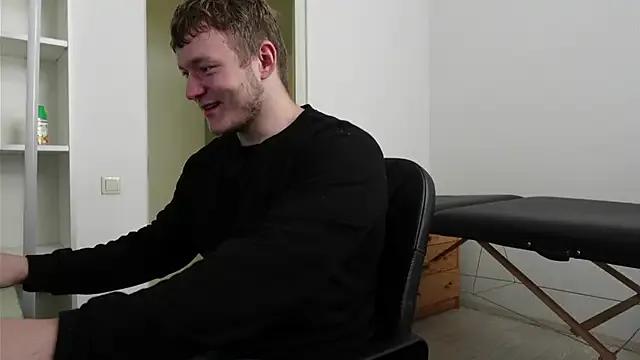Richard_Dullas from StripChat is Freechat