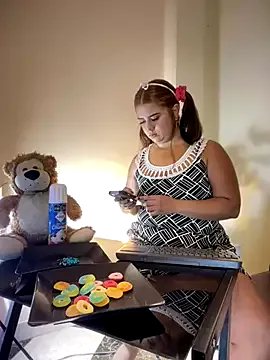 Girls: try live performances with matured performers, from dancing to quirks, in a variety of beautiful sex cams.