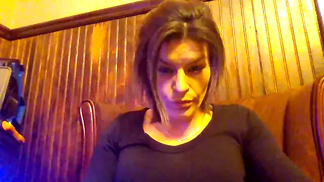 Rileyy7tk from StripChat is Freechat