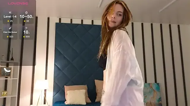 rina_kitten from StripChat is Freechat