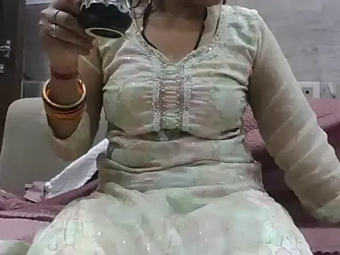 RINA_RANI_0 from StripChat is Freechat