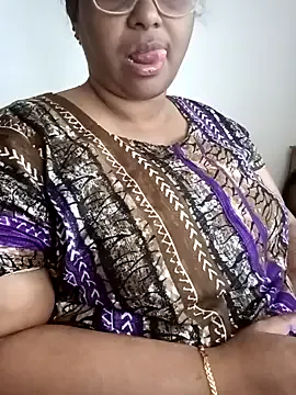 Riya-mallus from StripChat is Freechat