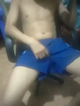 Rob_andgirls from StripChat is Freechat