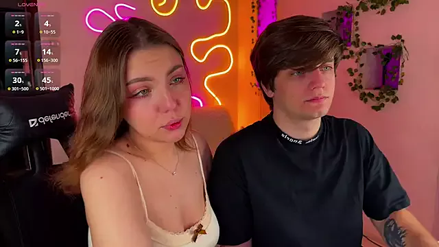 Girls: try live performances with matured performers, from dancing to quirks, in a variety of beautiful sex cams.