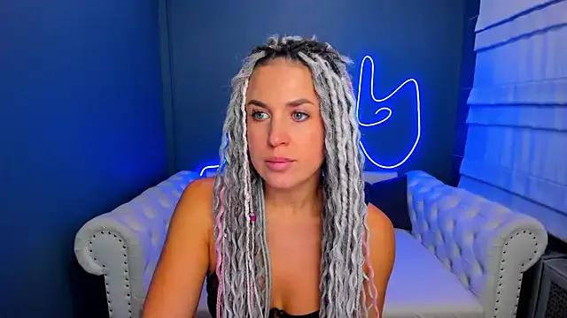 rock_n_roxy from StripChat is Freechat