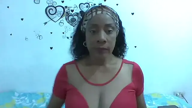 RoosePaarker from StripChat is Freechat