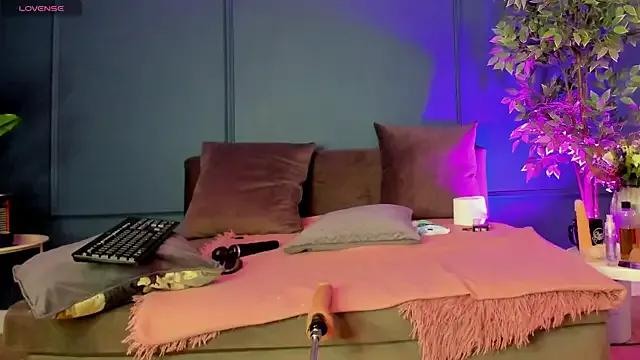 Girls: try live performances with matured performers, from dancing to quirks, in a variety of beautiful sex cams.